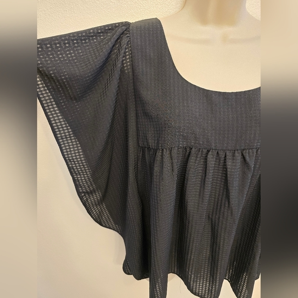 Euc Who What Wear Butterfly Sleeve Blouse — image 2 of 5